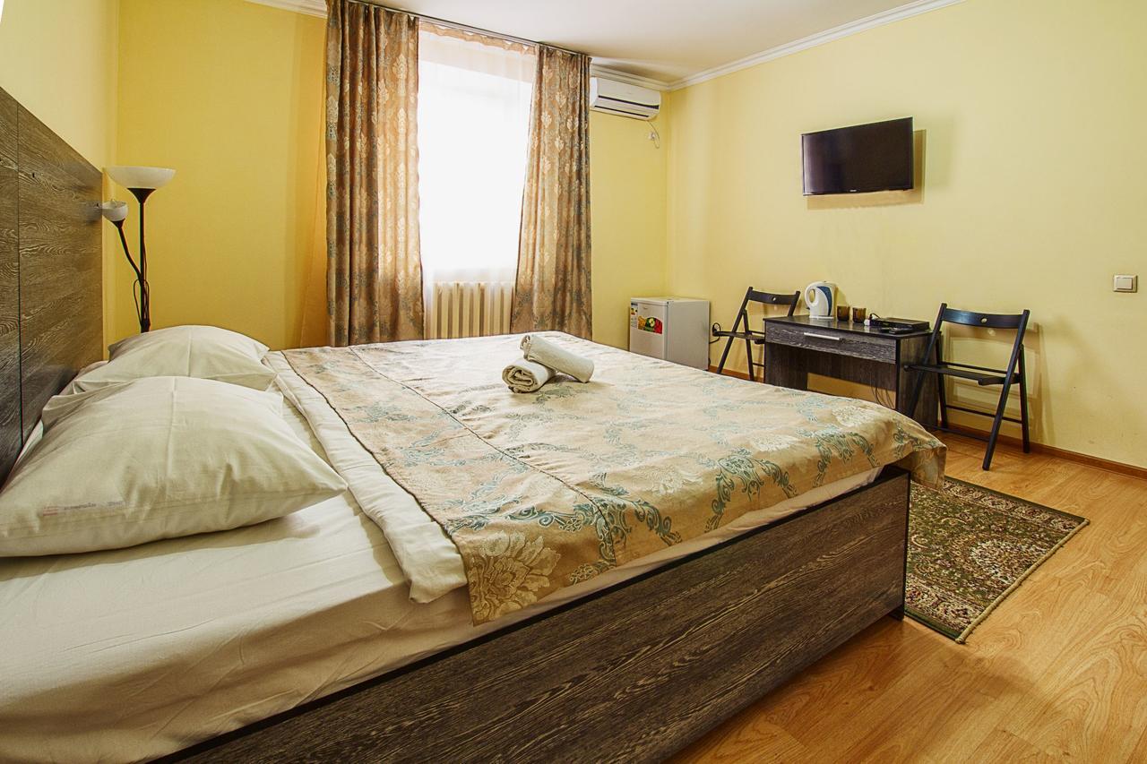 Bereket Hotel Astana Exterior foto